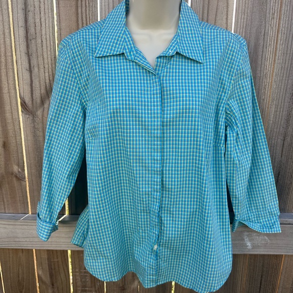 Talbots 100% Cotton Button-Up Shirt | Women’s Medium | Made in Portugal - Picture 1 of 5